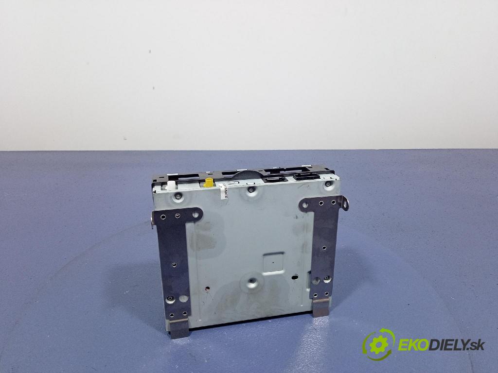 Audi A4 2009 Radio I Navigácia: 4F0035541N