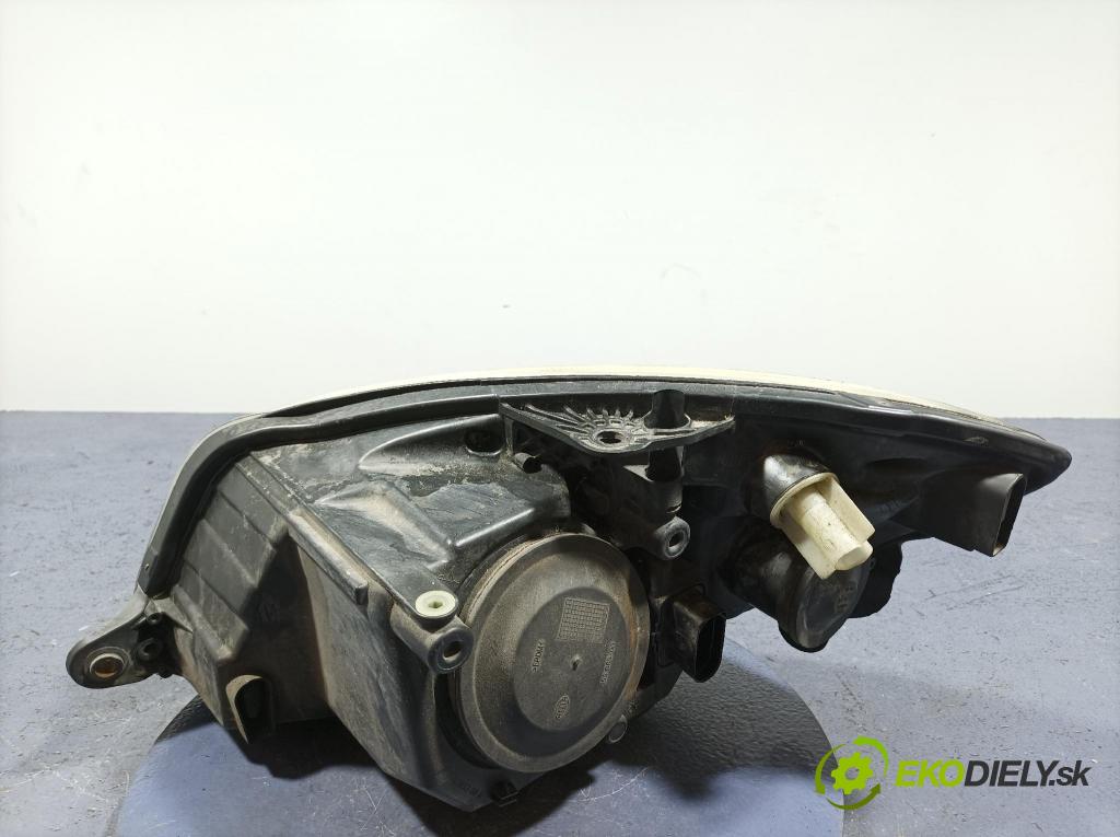 Skoda Fabia 2007 Reflektor: v pravo: