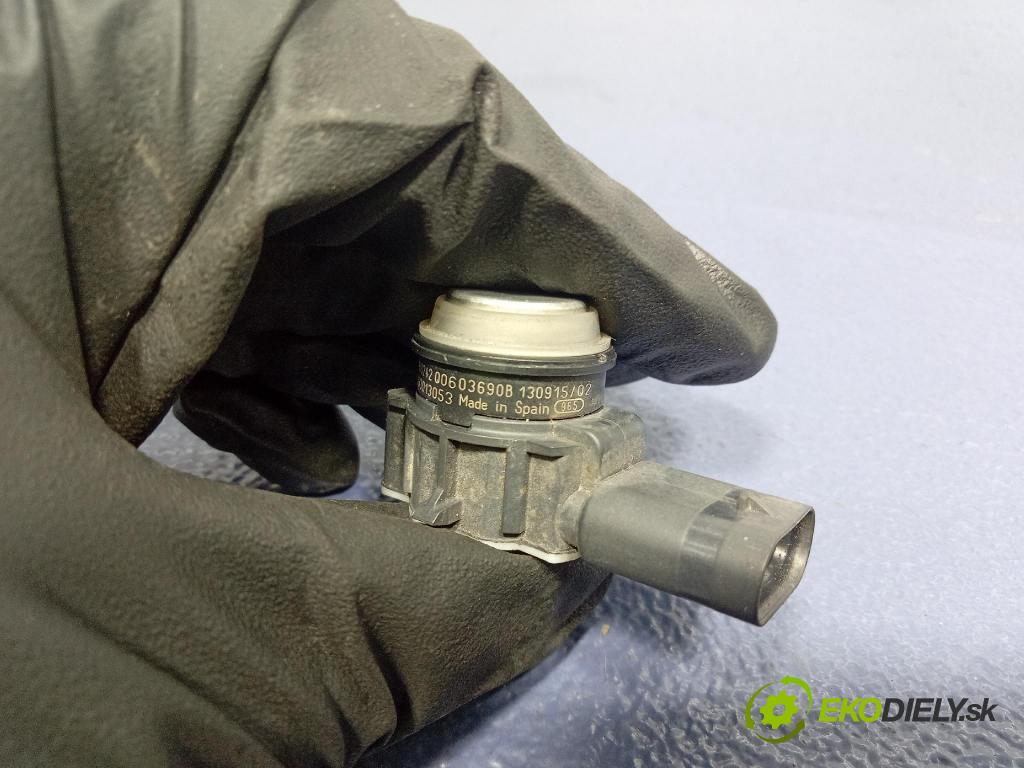 Mercedes B-Klasa 2013 snímač / řídící jednotka PDC A0009050242