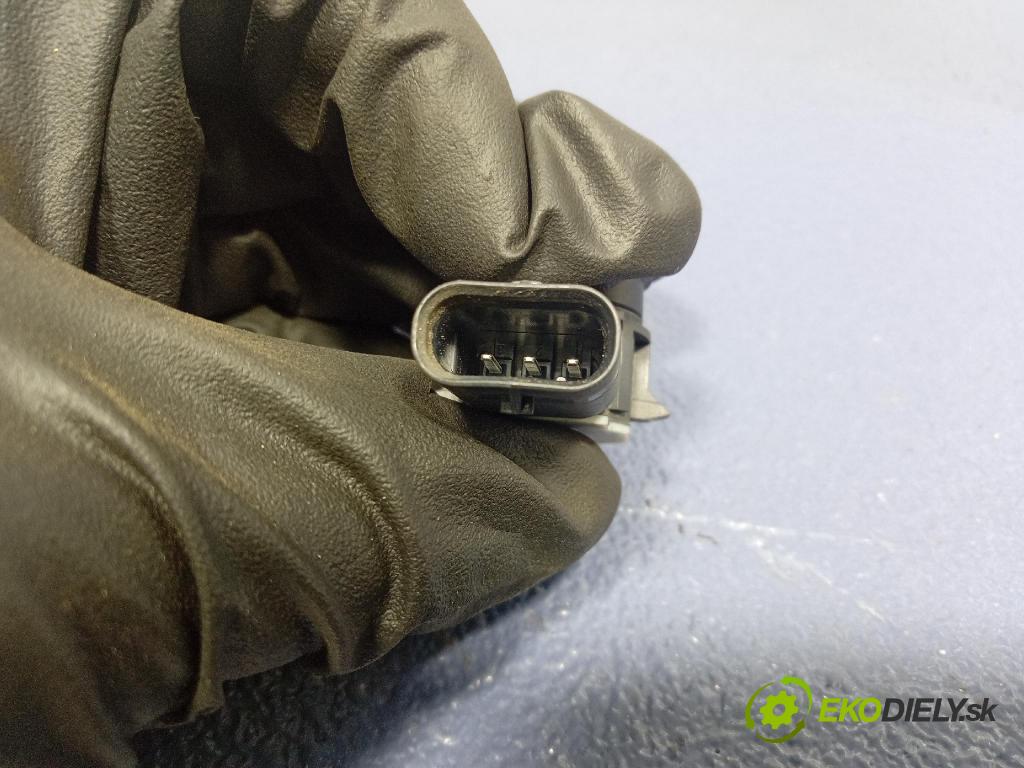 Mercedes B-Klasa 2013 snímač / řídící jednotka PDC A0009050242