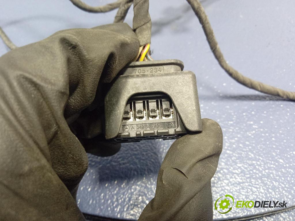 Mercedes B-Klasa 2013 snímač / řídící jednotka PDC A0009050242