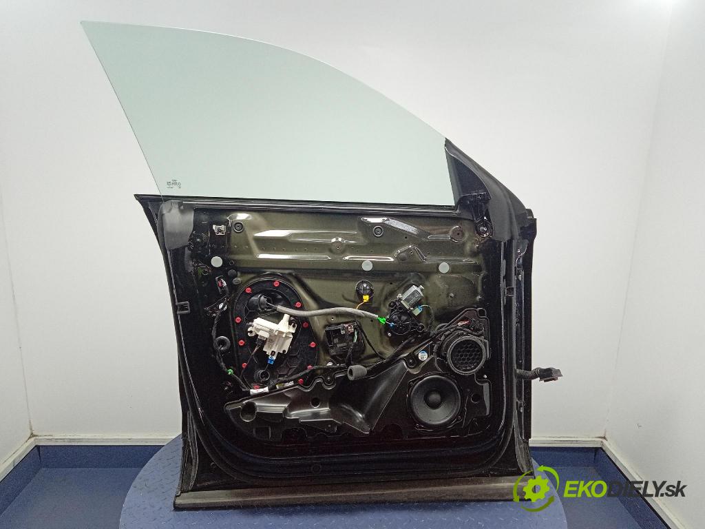 Audi SQ8 2022 dveře před Vlevo, odjet: