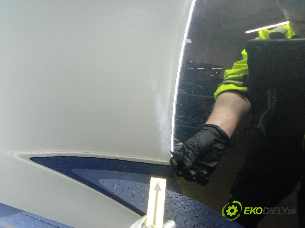 Audi SQ8 2022 dveře Zad: Vlevo, odjet: