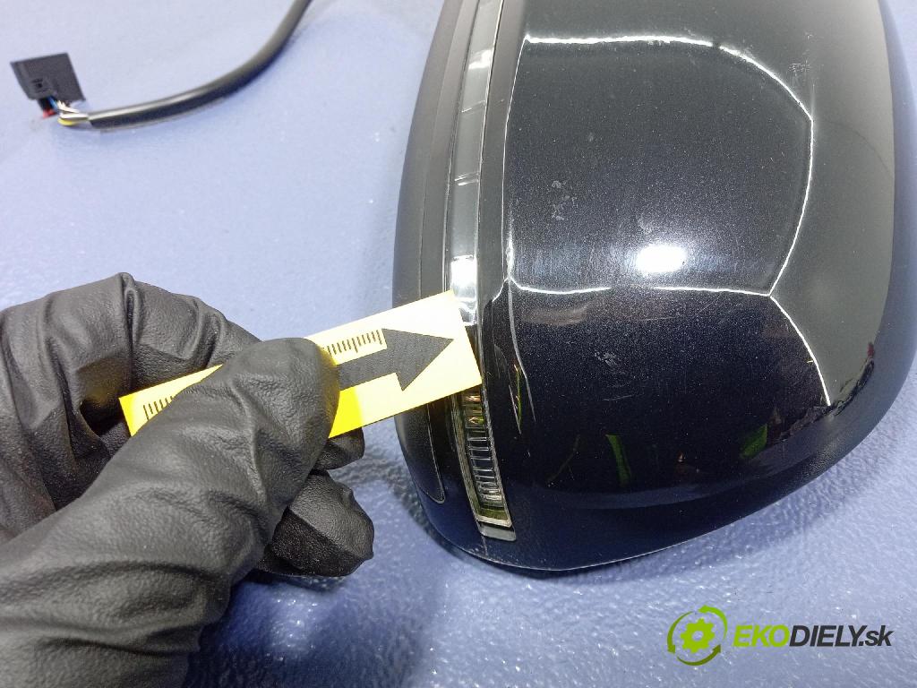 Audi A4 2009 zpětné zrcátko Vlevo, odjet: 