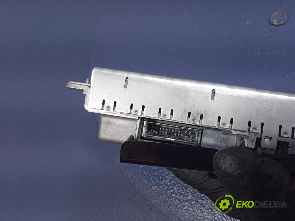 Audi A4 2009 Zobrazit: Rádio: / GPS 8T0919603C