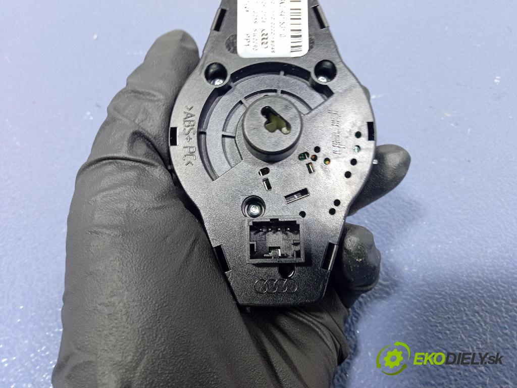 Audi A4 2009 prepínač svetiel 8K0941531Q