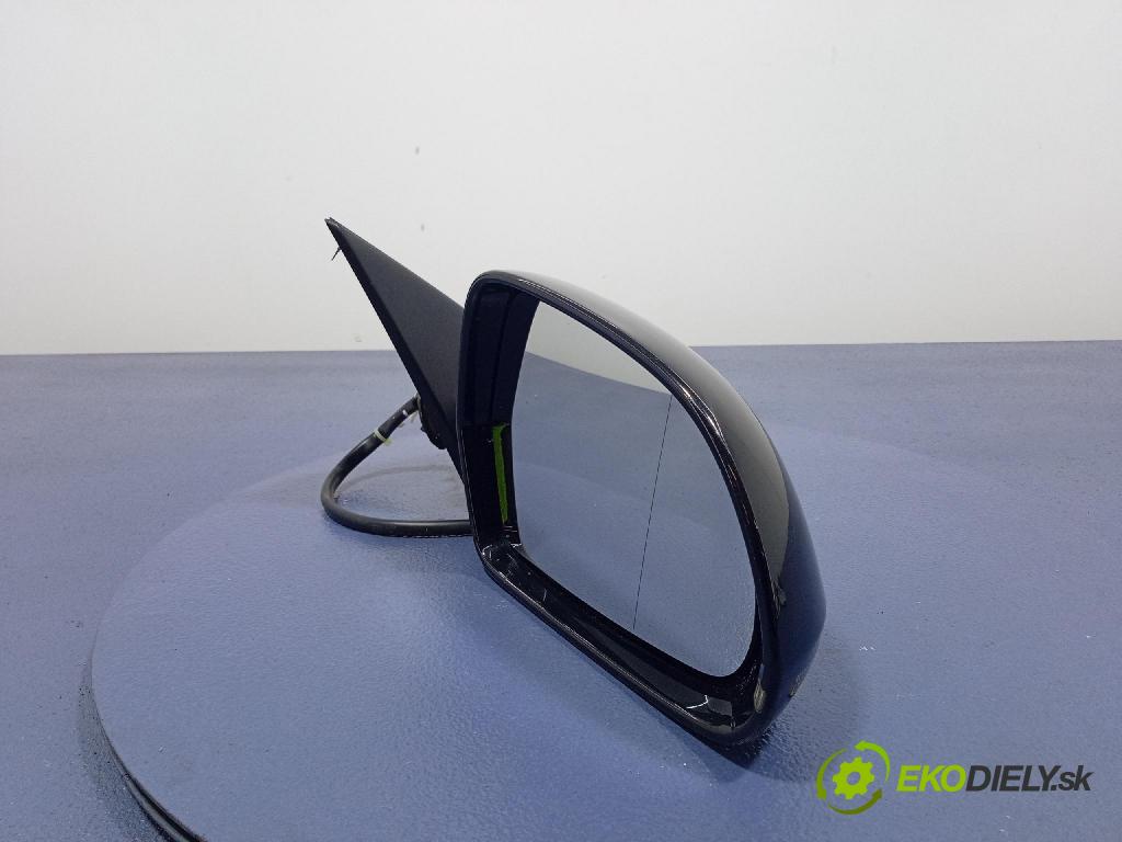 Audi A4 2009 zpětné zrcátko prave