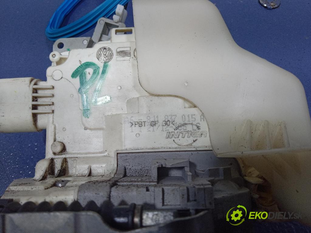 Audi A4 2009 zámok dvere Predné Vľavo: 8J1837015A