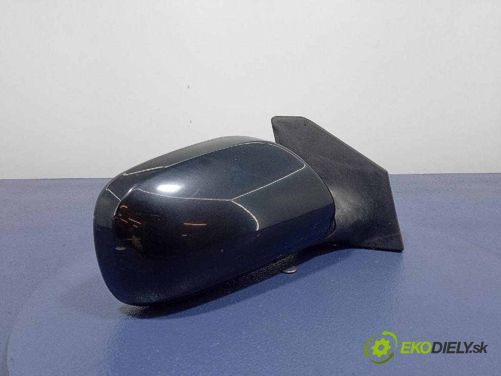 Toyota Avensis 2004 zpětné zrcátko prave