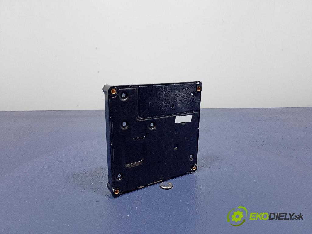 Audi SQ8 2022 řídící jednotka 4KE035282G