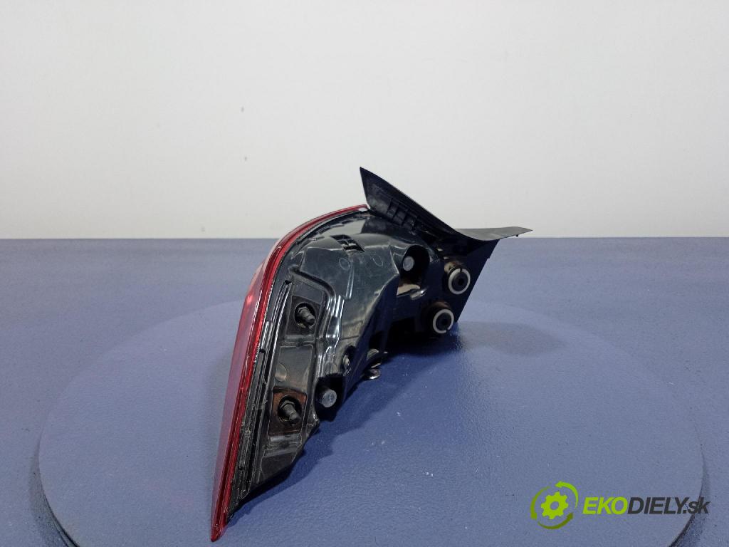 Audi SQ8 2022 světlo Zad: Práva: Mimo: 4M8945070B