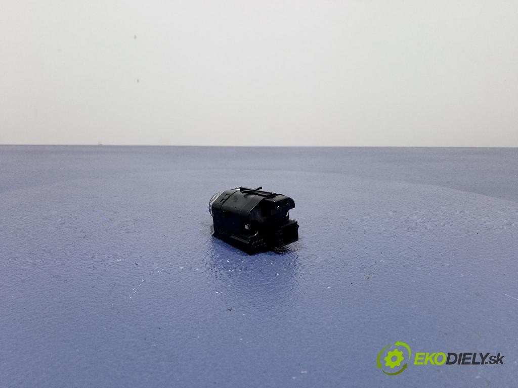 Audi SQ8 2022 Přepínač Radio Navigace 4N1919600A