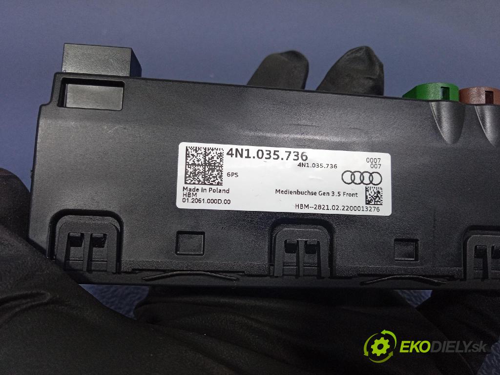 Audi SQ8 2022 instalace Elektrický: 4N1035736