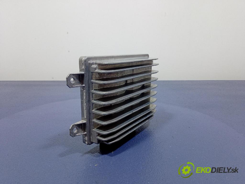 Audi SQ8 2022 Zesilovač: Radio Navigace 8Y0035465A