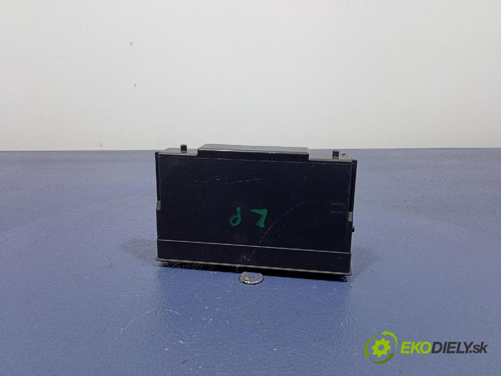 Audi SQ8 2022 řídící jednotka Sedačka: 4M8959760B