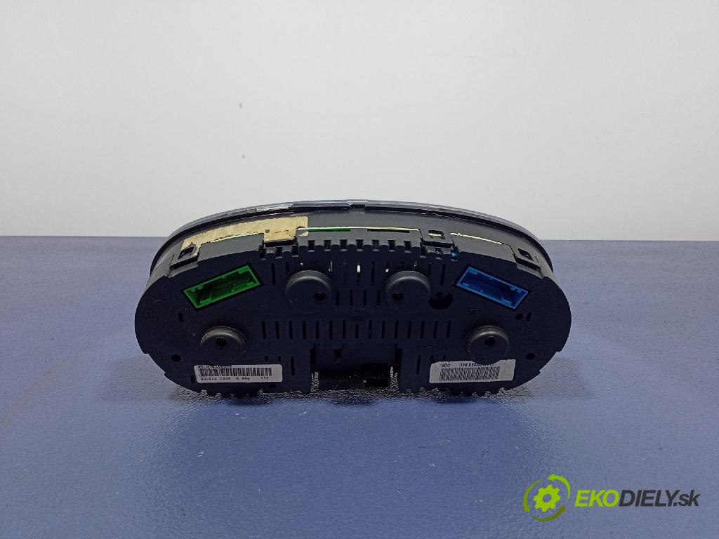Seat Leon 2000 prístrojovka/ budíky 1M0920821A
