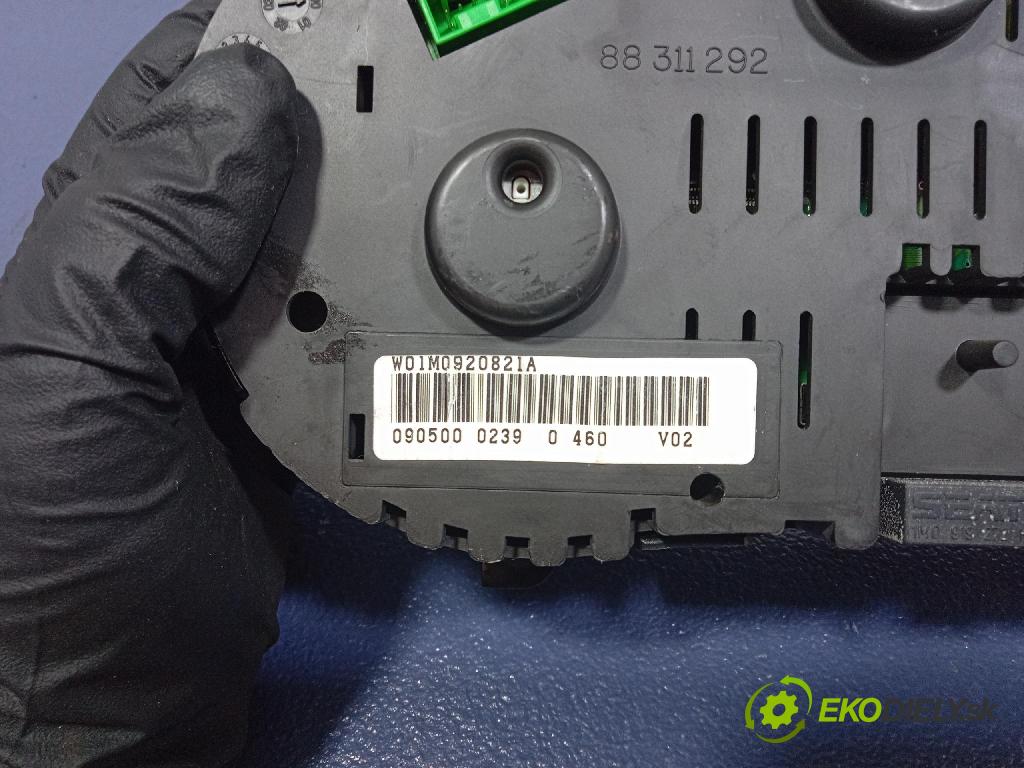 Seat Leon 2000 prístrojovka/ budíky 1M0920821A