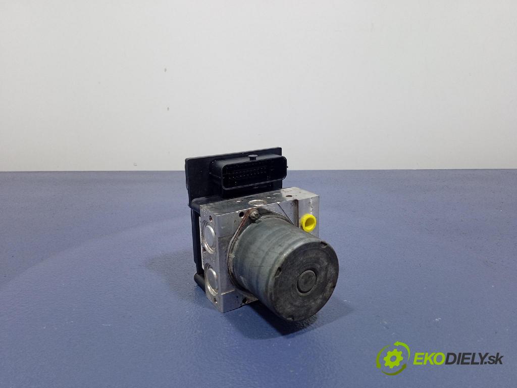 Audi A4 2009 čerpadlo ABS x 8K0614517CD