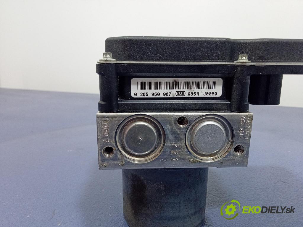 Audi A4 2009 čerpadlo ABS x 8K0614517CD