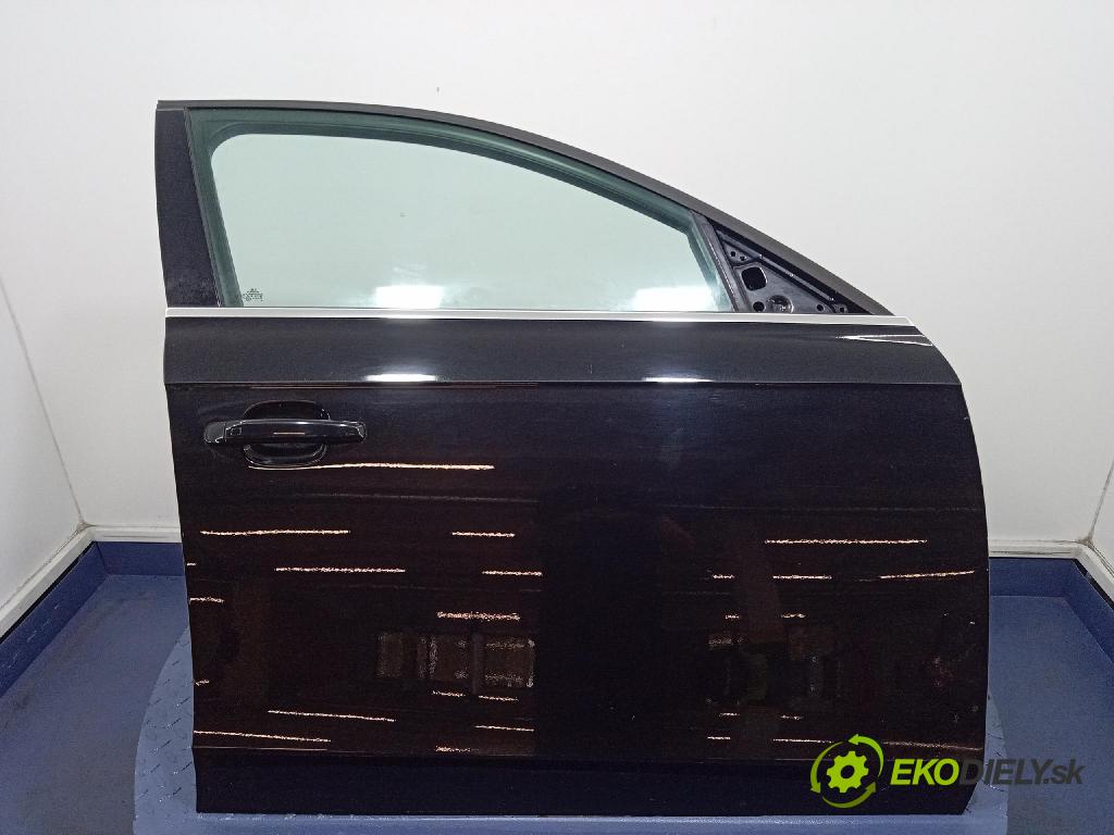 Audi A4 2009 dveře před prave