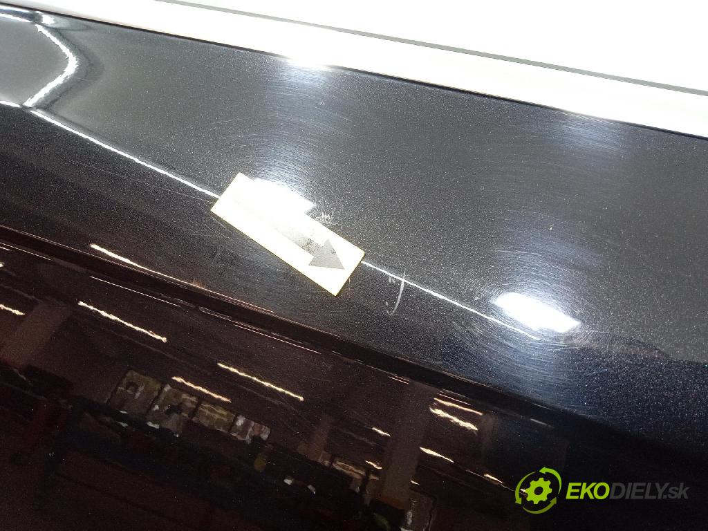 Audi A4 2009 dveře před prave