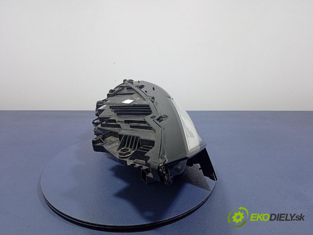 Audi SQ8 2022 světlo Levý: 4M8941035