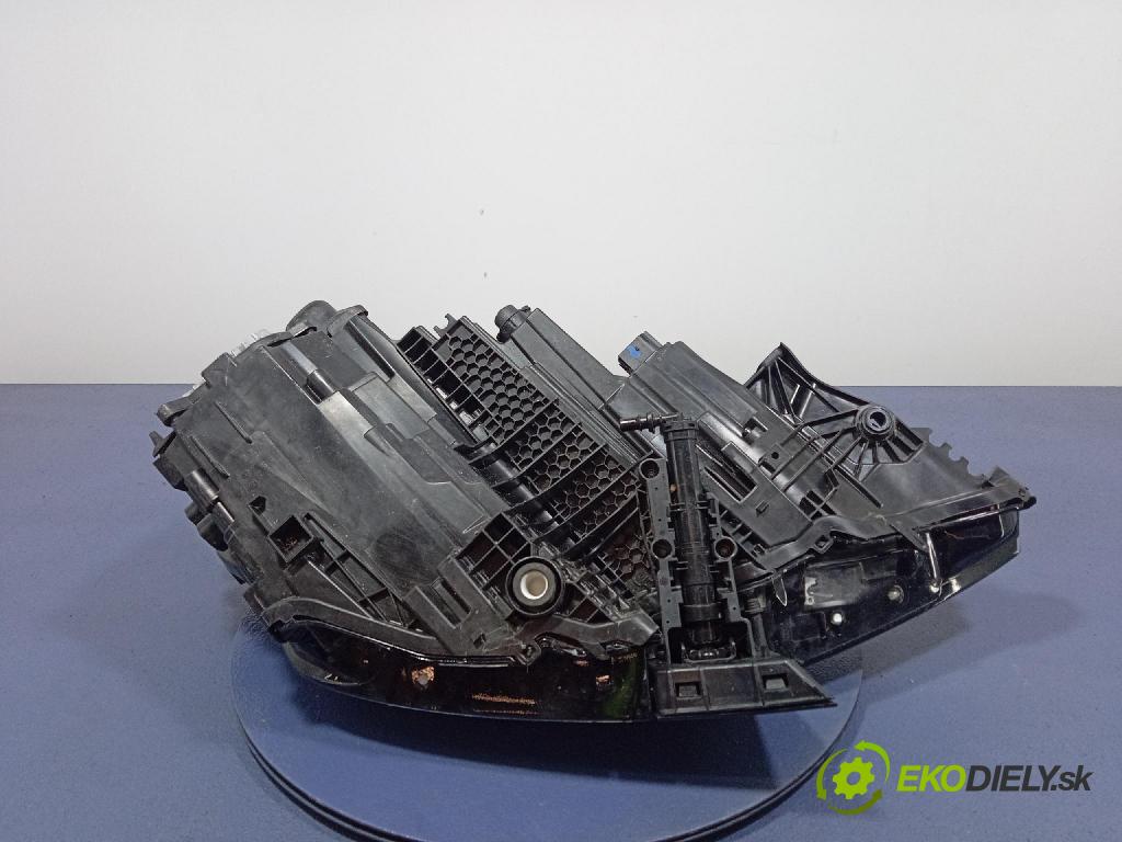 Audi SQ8 2022 světlo Levý: 4M8941035