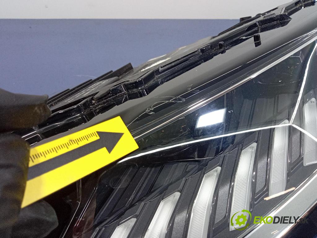 Audi SQ8 2022 světlo Levý: 4M8941035