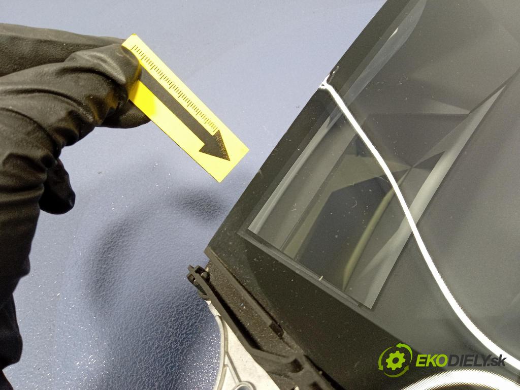 Audi SQ8 2022 displej Radio / GPS 4M8919617H