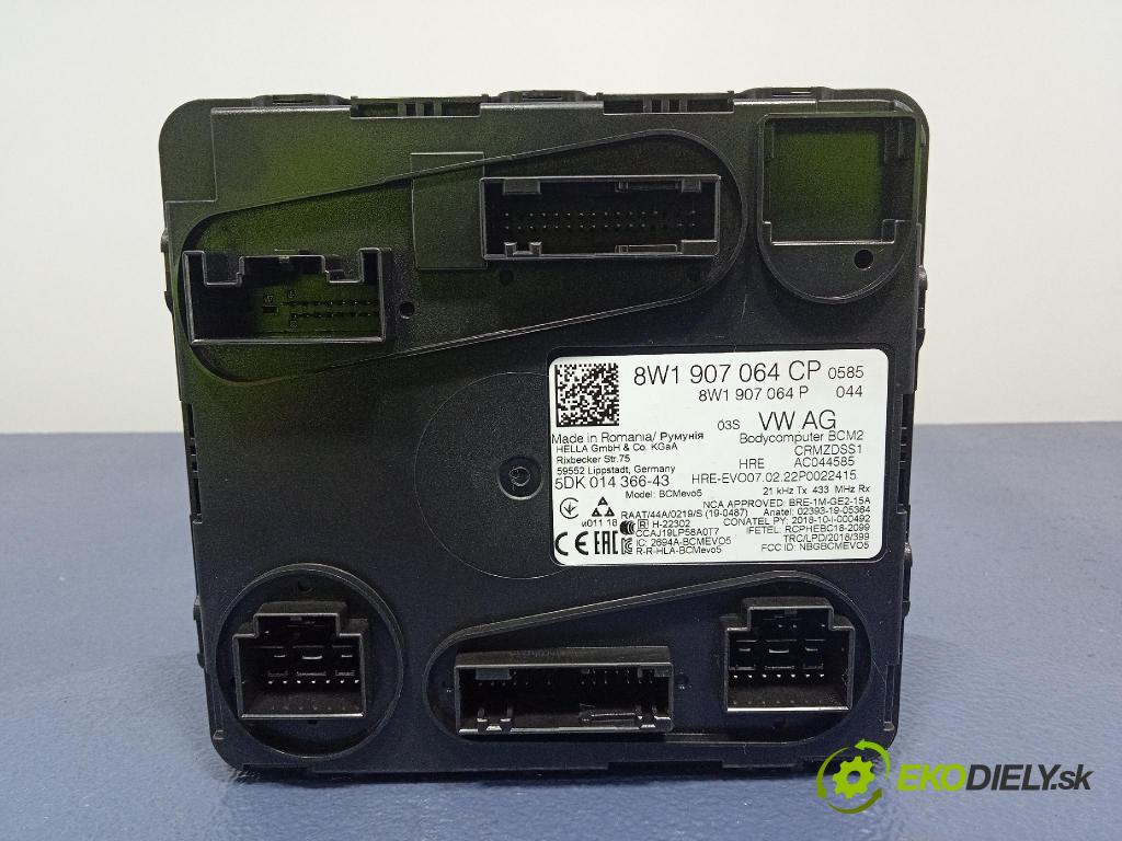 Audi SQ8 2022 řídící jednotka Komfortu 8W1907064CP