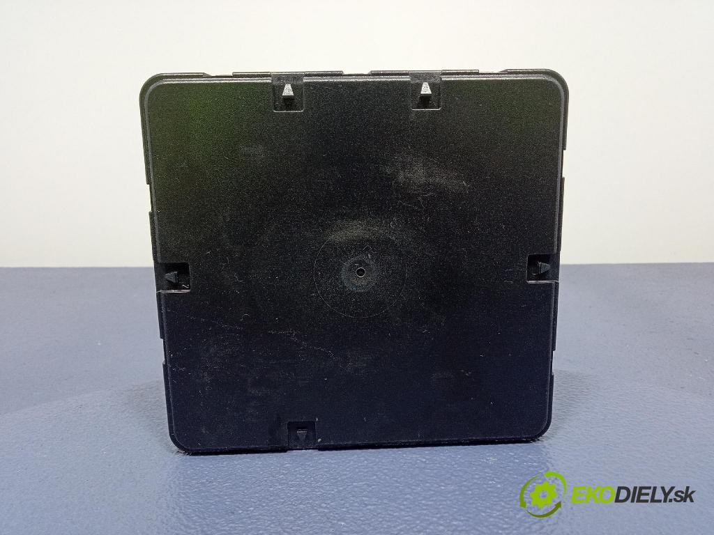 Audi SQ8 2022 řídící jednotka Komfortu 8W1907064CP