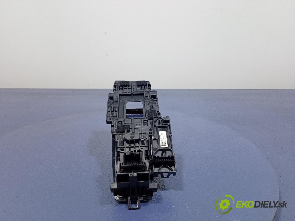 Audi SQ8 2022 Přepínač Brzda: Manuál 4N1713111D