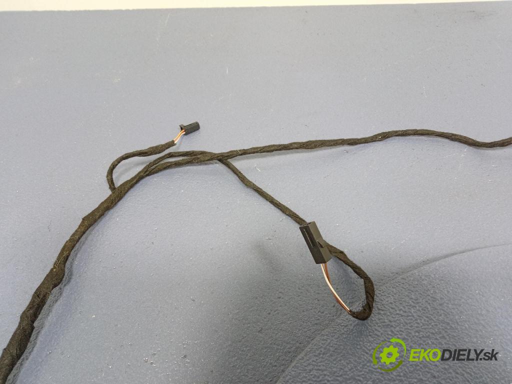 Audi SQ8 2022 Lampy Uvnitř 4M8971100F