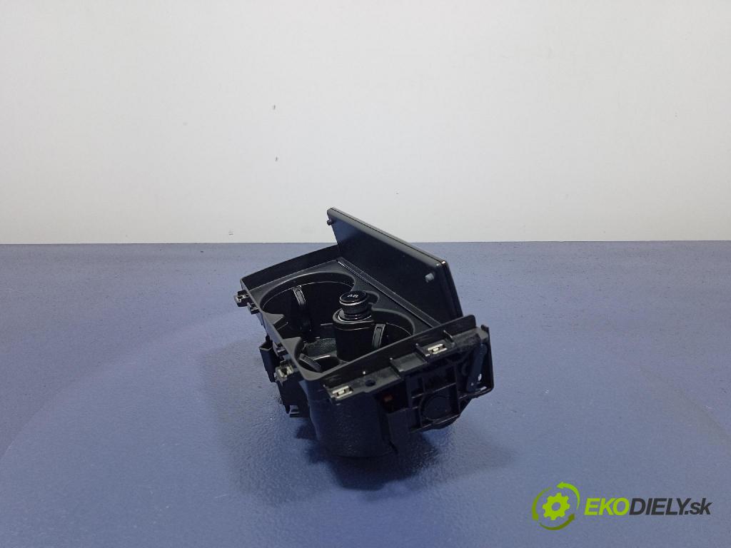 Audi SQ8 2022 kastlík 4M8862533C