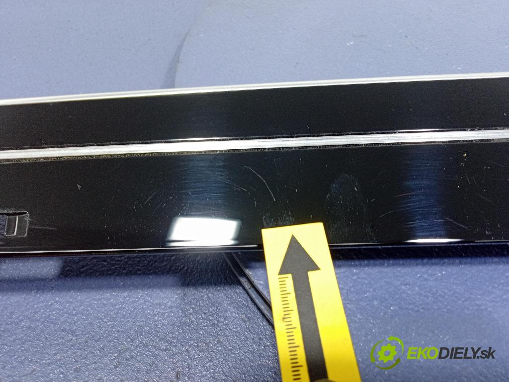 Audi SQ8 2022 lišta Dekoratívní: Uvnitř 4M8857720