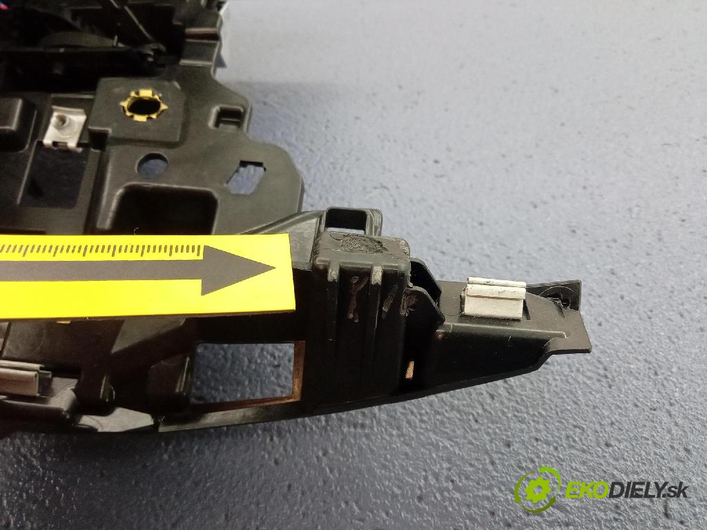 Audi SQ8 2022 Mřížky Proud vzduchu Vzduch: 4M8820902F