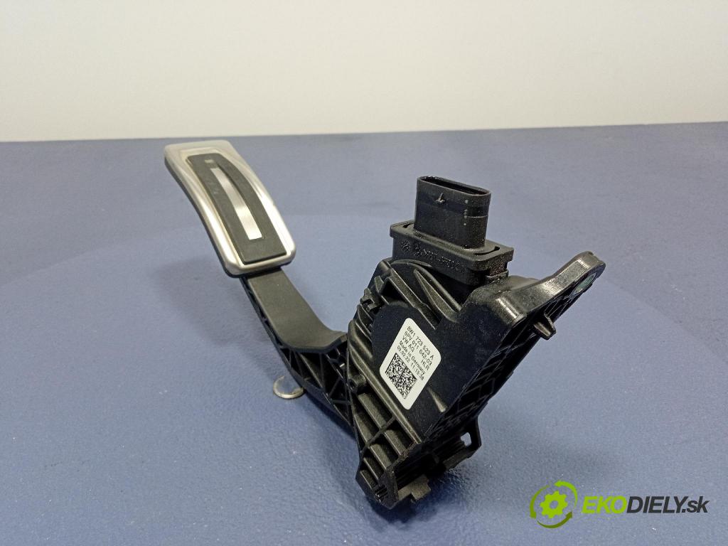 Audi SQ8 2022 pedal Plyn: 8W1723532A