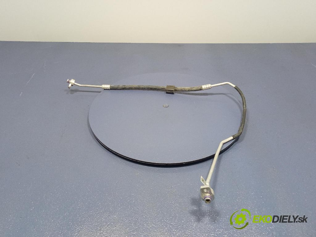 Audi SQ8 2022 trubka Klimatizace: 4M0816741DA