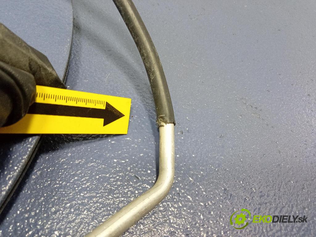 Audi SQ8 2022 trubka Klimatizace: 4M0816741DA