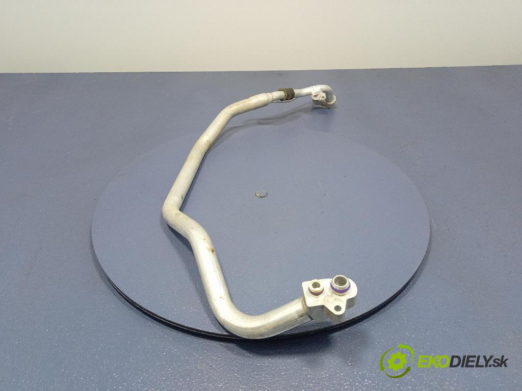 Audi SQ8 2022 trubka Klimatizace: 4M0816738M