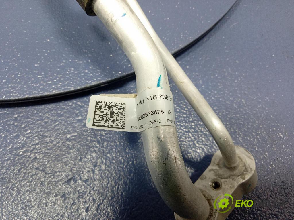 Audi SQ8 2022 trubka Klimatizace: 4M0816738M