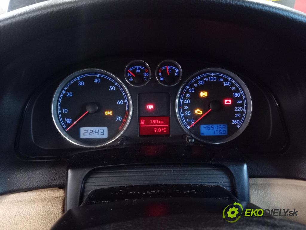 Vw Passat 2002 Přístrojová deska 3B0920827