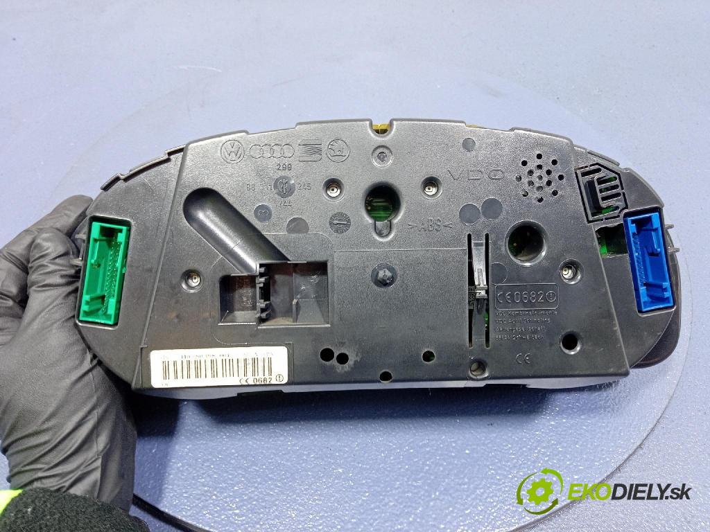 Vw Passat 2002 Přístrojová deska 3B0920827