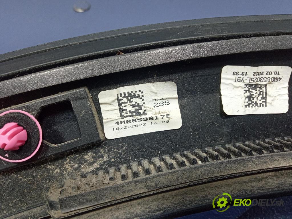 Audi SQ8 2022 lišta Dekoratívní: 4M8853817E