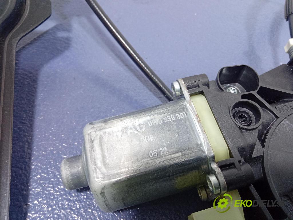 Audi SQ8 2022 mechanismus stahování Sklenka: Zad: v pravo: 4M8839462