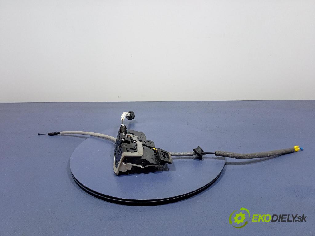 Audi SQ8 2022 zámek dveře Zad: v pravo: 4K0839016R