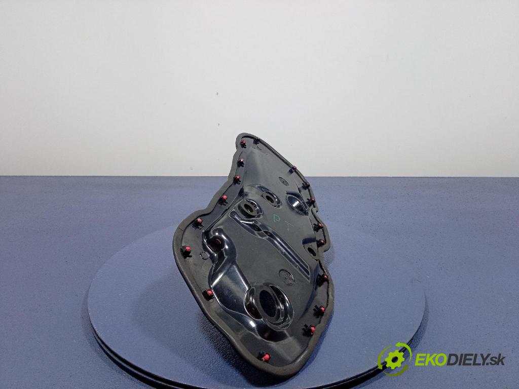 Audi SQ8 2022 zvuková izolace 4M8839104