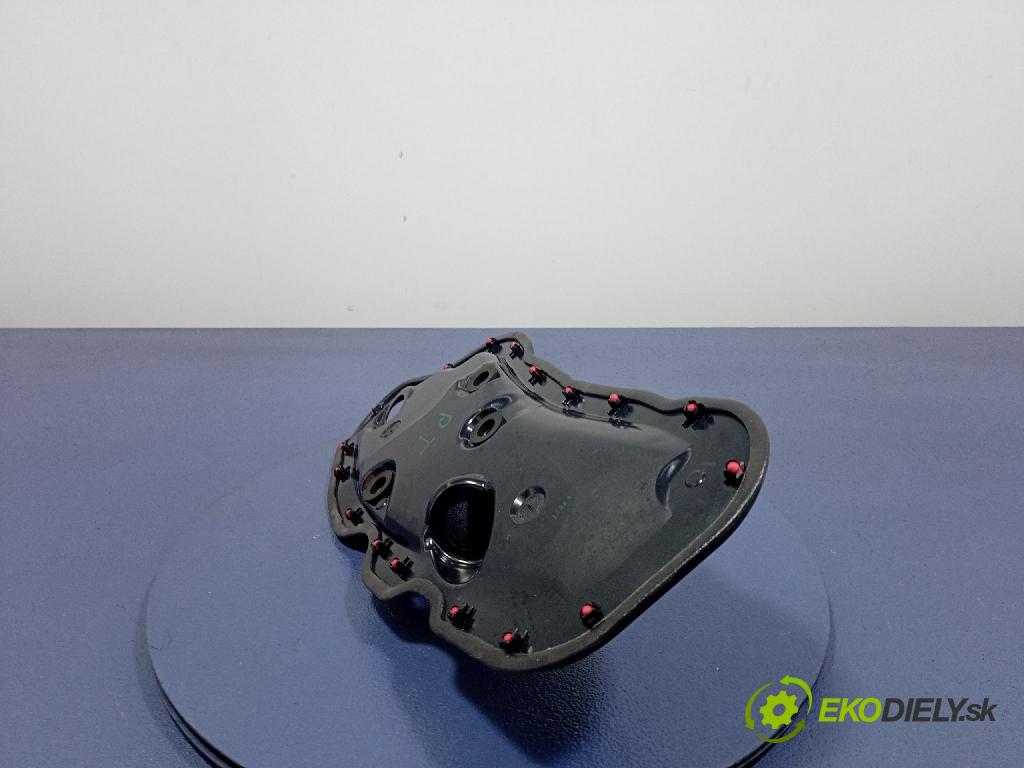 Audi SQ8 2022 zvuková izolace 4M8839104