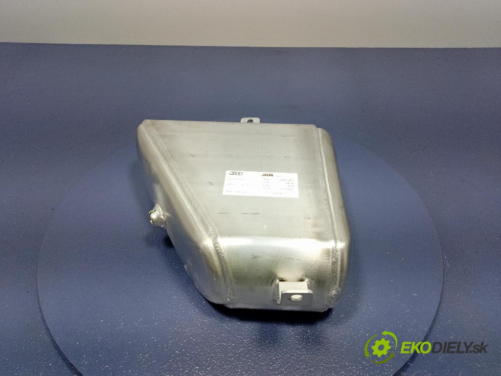 Audi SQ8 2022 Nádrž: Vzduch: 4M0616204F