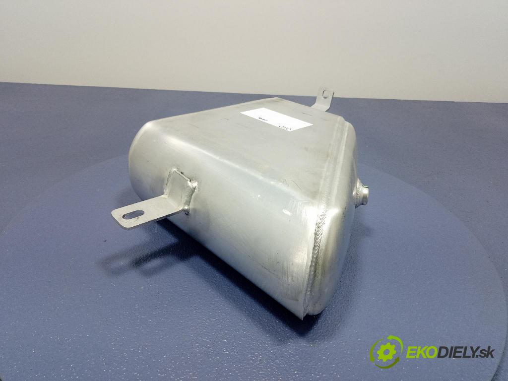 Audi SQ8 2022 Nádrž: Vzduch: 4M0616204F